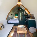 By Wigwam Holidays בית נופש *