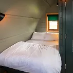 בית נופש By Wigwam Holidays ברמפטון